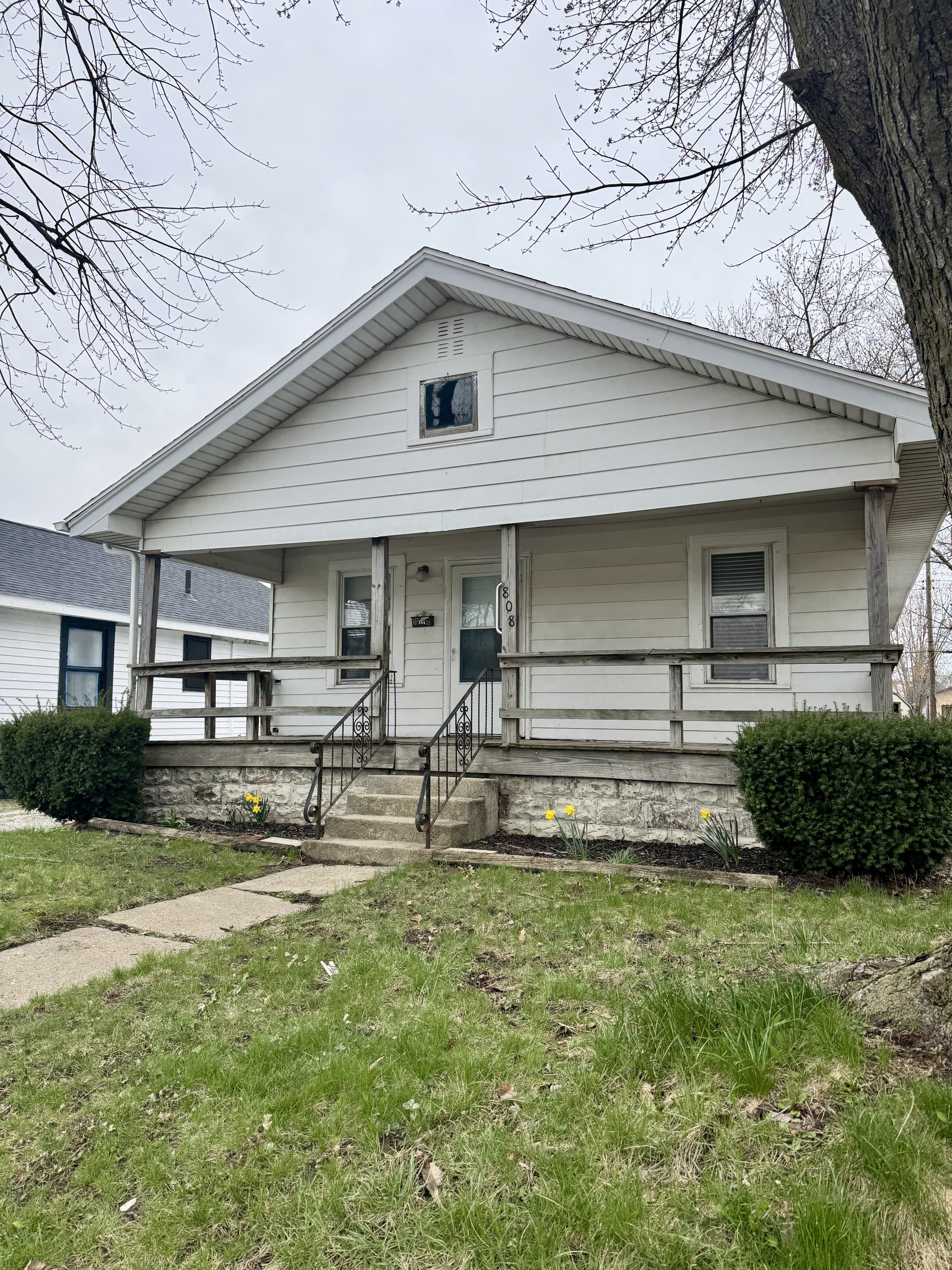 808 East Elm Street