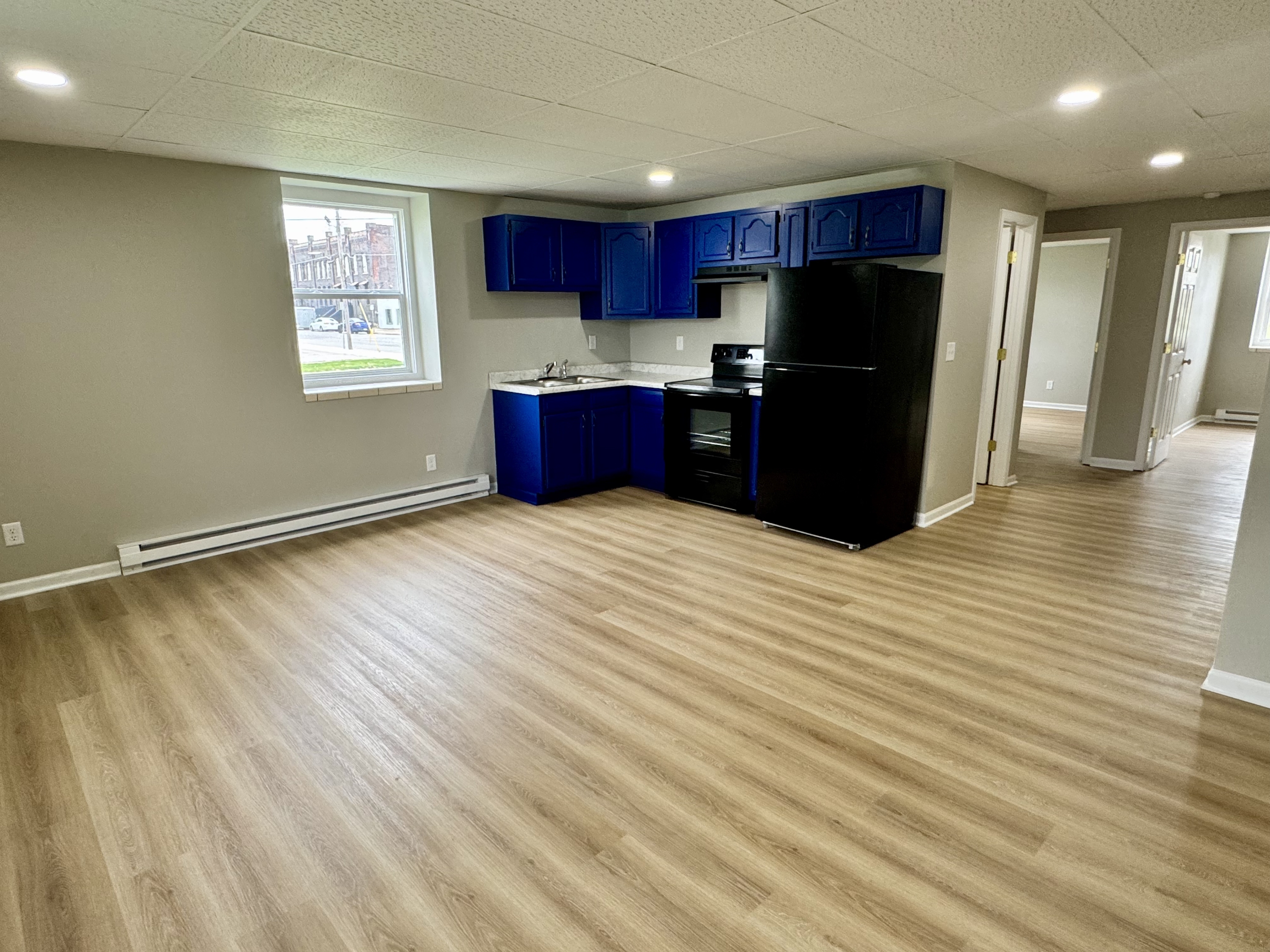 1109 South Main Street - 101